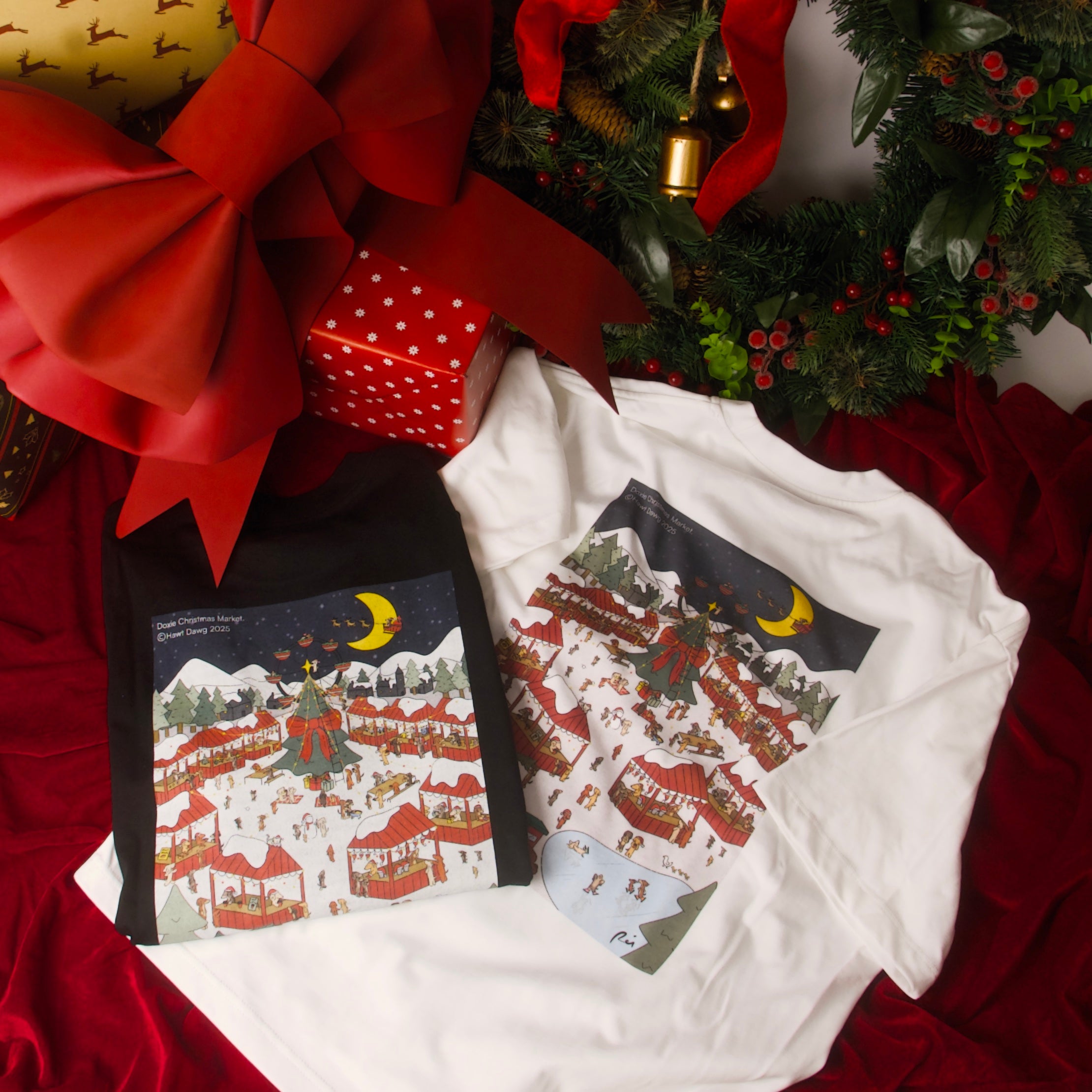 Doxie Christmas Market Tee